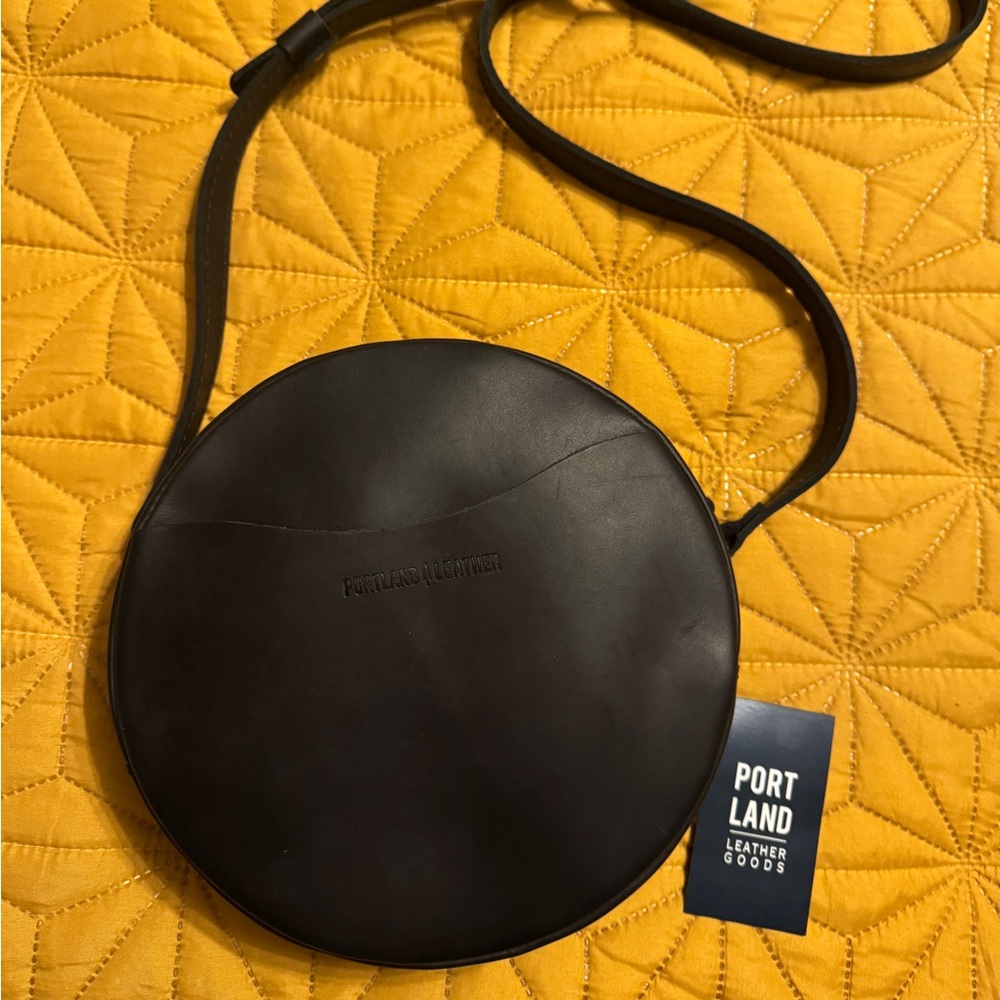 Portland Leather Good (PLG) Smooth Black Large Circle Crossbody Purse Bag
